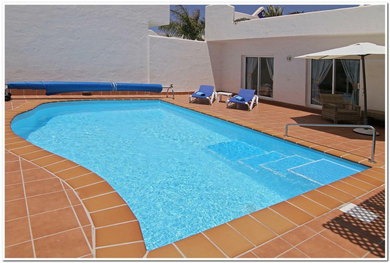 Holiday Home Caroline, Victoria And Louise Corralejo Exterior foto